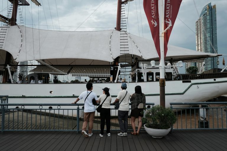 ชวนเที่ยวปากเกร็ด-เมืองทอง! อัปเดตแลนด์มาร์กสุดฮิต พร้อมไอเดียแต่งบ้านสไตล์มินิมอล 🏠✨
