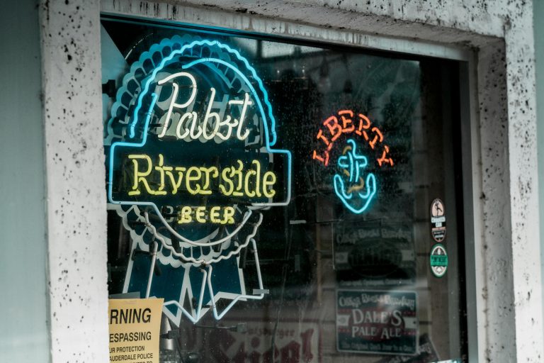 ปากเกร็ด-เมืองทอง: เช็คอินฮิป ชาร์จพลัง เติมสไตล์ชีวิตคูลๆ!