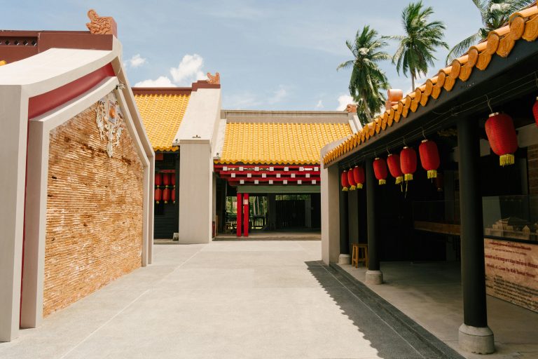 ปากเกร็ด-เมืองทอง: เช็คอินคาเฟ่สุดฮิป แต่งบ้านตามสไตล์คนคูล ยกระดับการพักผ่อนใกล้ Impact