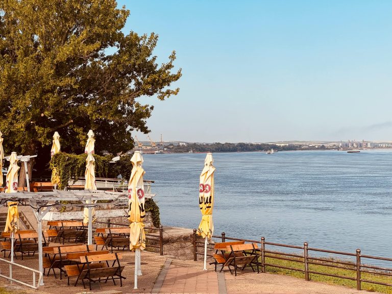 ปลุกสไตล์ให้เมืองทอง! เช็คอินปากเกร็ด สัมผัสบรรยากาศสุดฮิป พร้อมไอเดียแต่งบ้านให้เก๋ไม่ซ้ำใคร